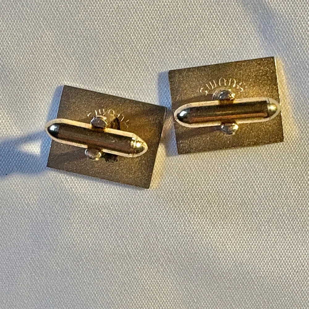 SWANK Gold Geometric Cufflinks